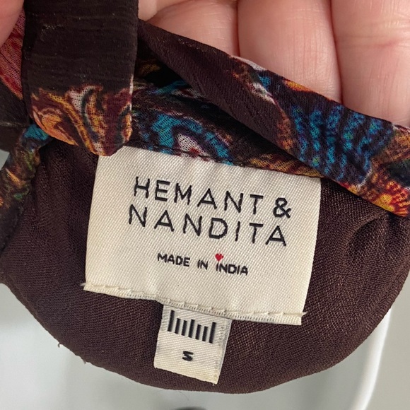 Hemant & Nandita Pleated Floral Blouse size Small - Picture 8 of 16